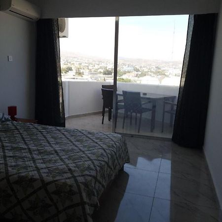 Great Views Apartment. Лимасол Экстерьер фото