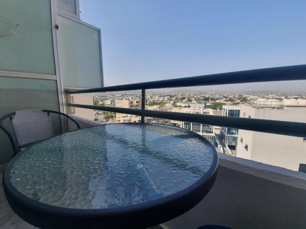 Great Views Apartment. Лимасол Экстерьер фото