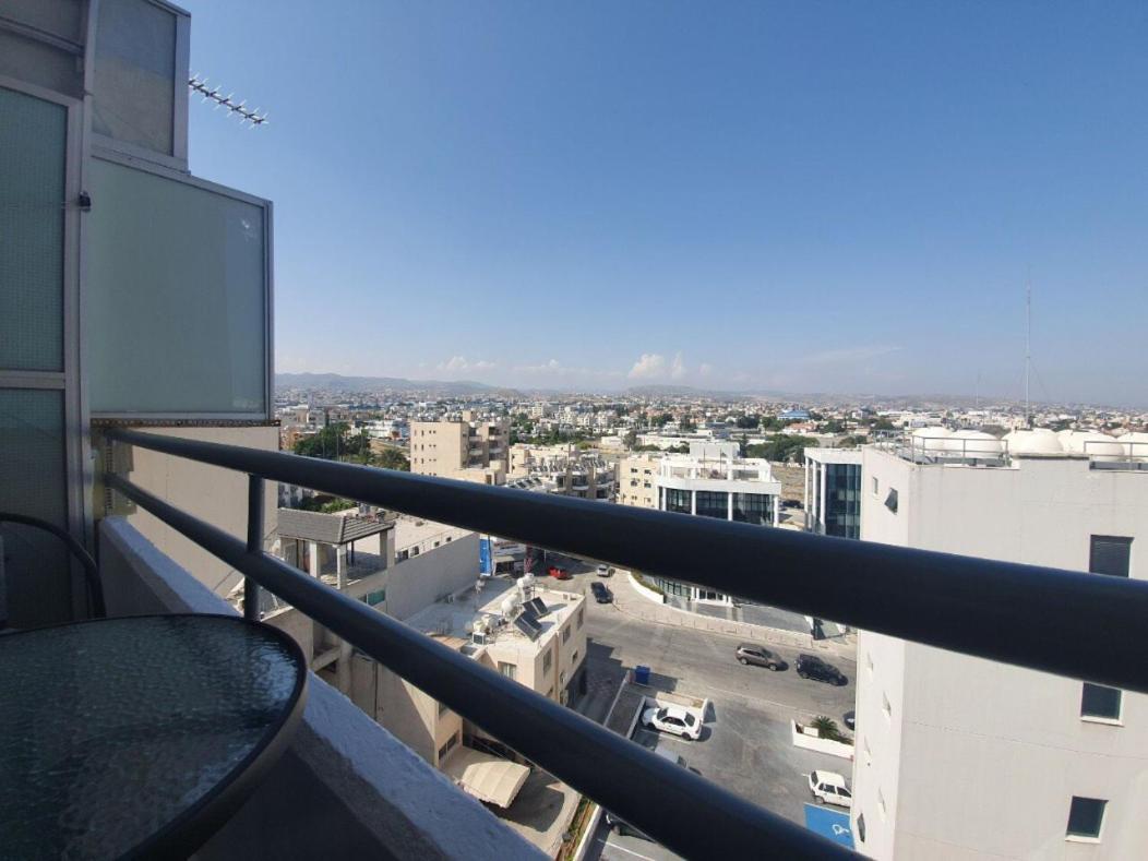 Great Views Apartment. Лимасол Экстерьер фото